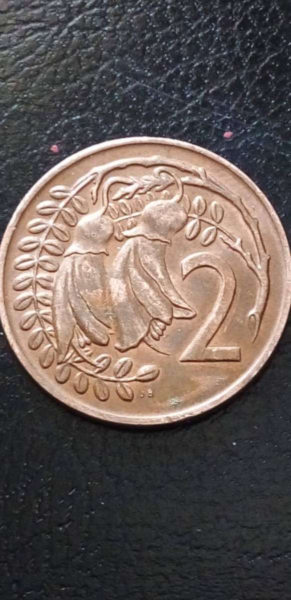 NEW ZEALAND 1974 TWO CENT COIN.as per image.