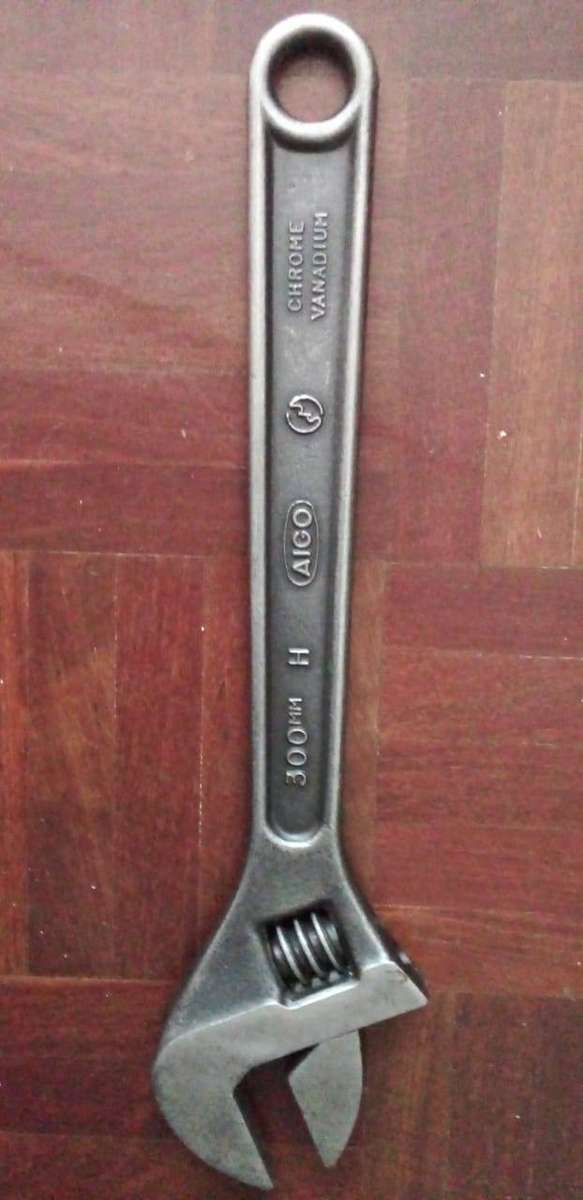 /////Aico Shifting Spanner 300mm///GREAT CONDITION