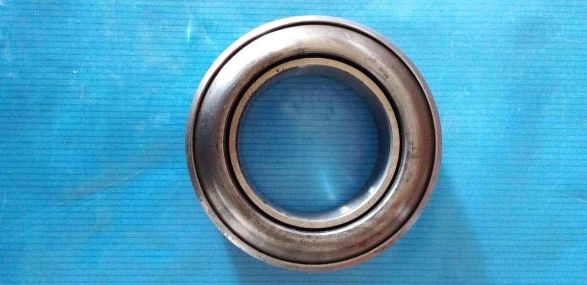 TOYOTA LANDCRUISER/HILUX RELEASE BEARING.NSK 4STK010