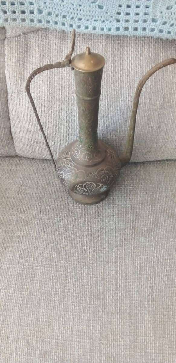 BRASS/COPPPER ANTIQUE  PITCHER JUG.32CM HEIGHT