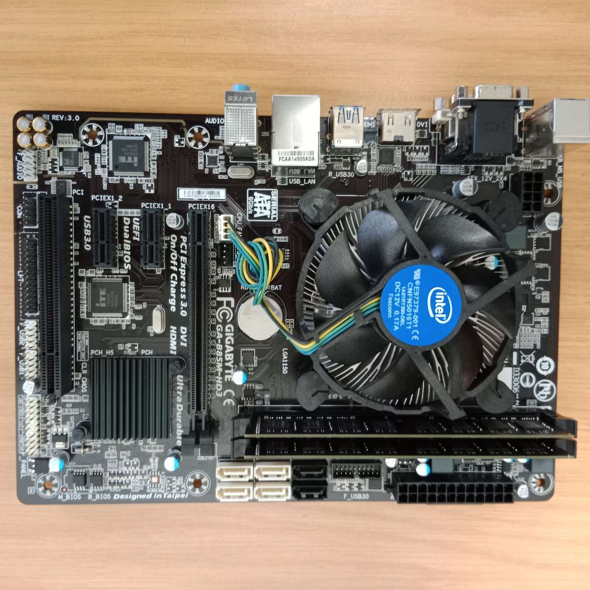 Intel i3-4170 3.7Ghz - Gigabyte GA-B85M-HD3  mainboard - 16GB DDR3 New Memory with FacePlate