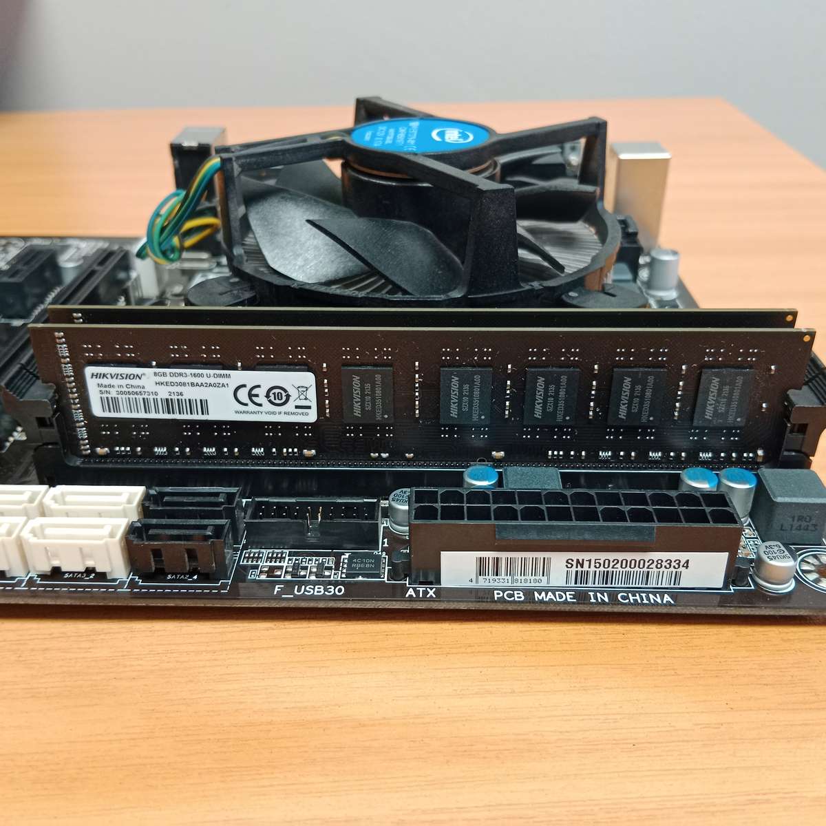 Intel i3-4170 3.7Ghz - Gigabyte GA-B85M-HD3  mainboard - 16GB DDR3 New Memory with FacePlate