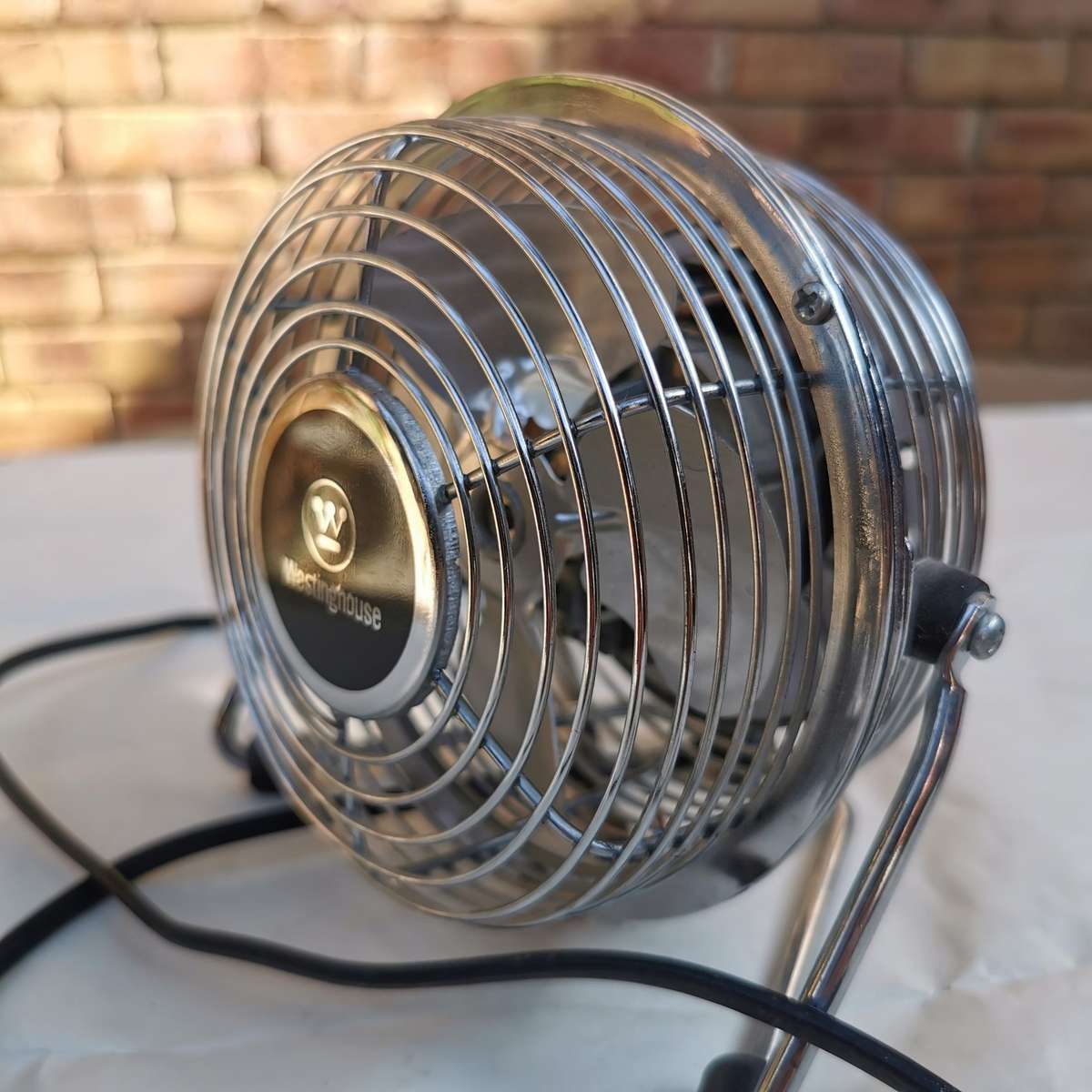 DESK FAN