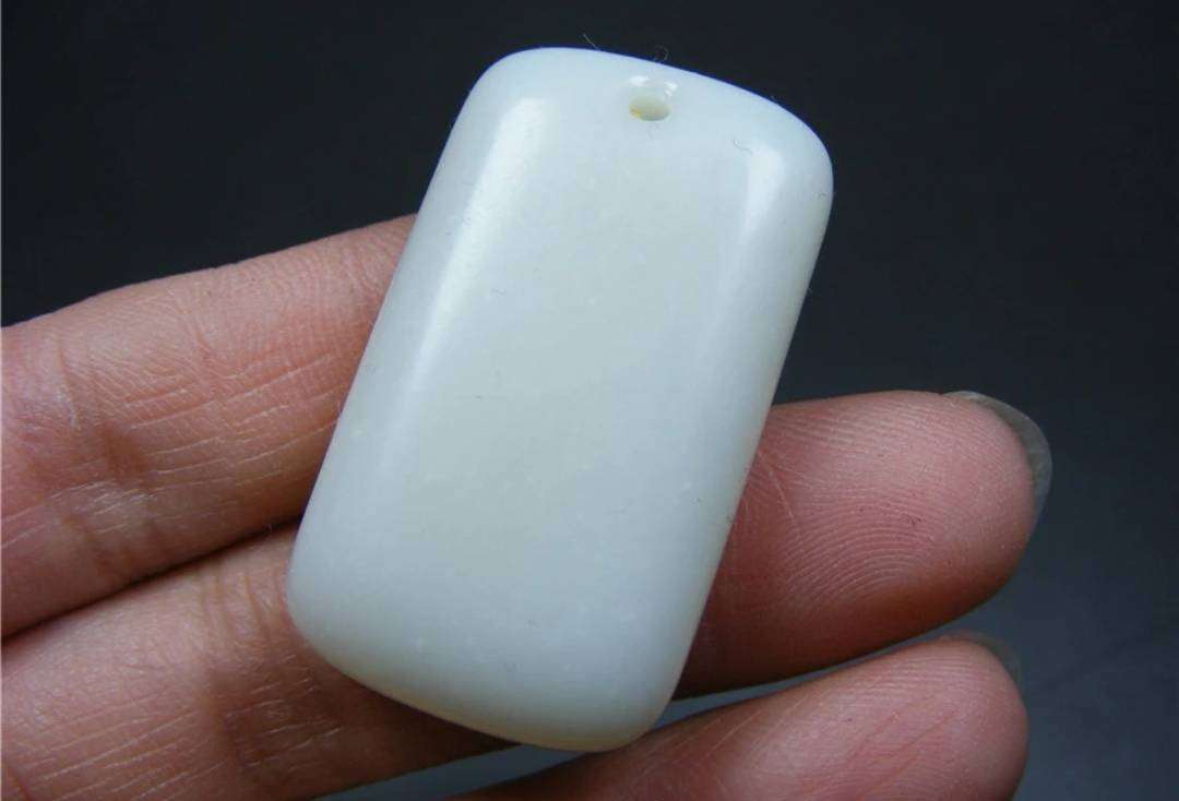 Old Chinese Hetian Jade Wushi Pendant