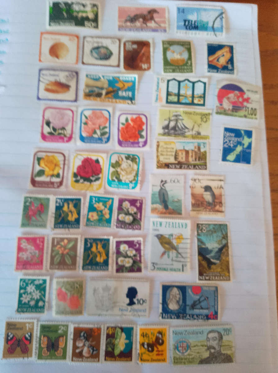 Mix of New Zealand stamps