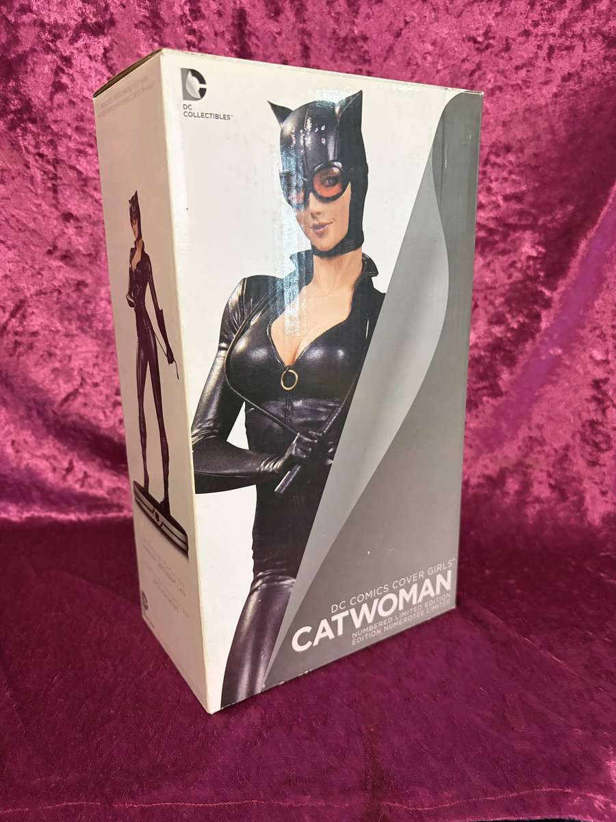DC Collectibles Catwoman #522 of 5200