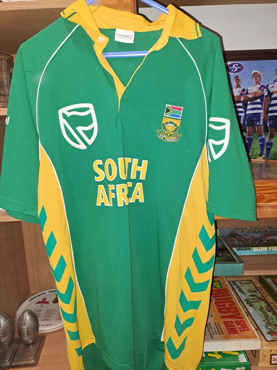 2007 Protea WC Cricket Shirt, squad signed on back, 16 signatures
