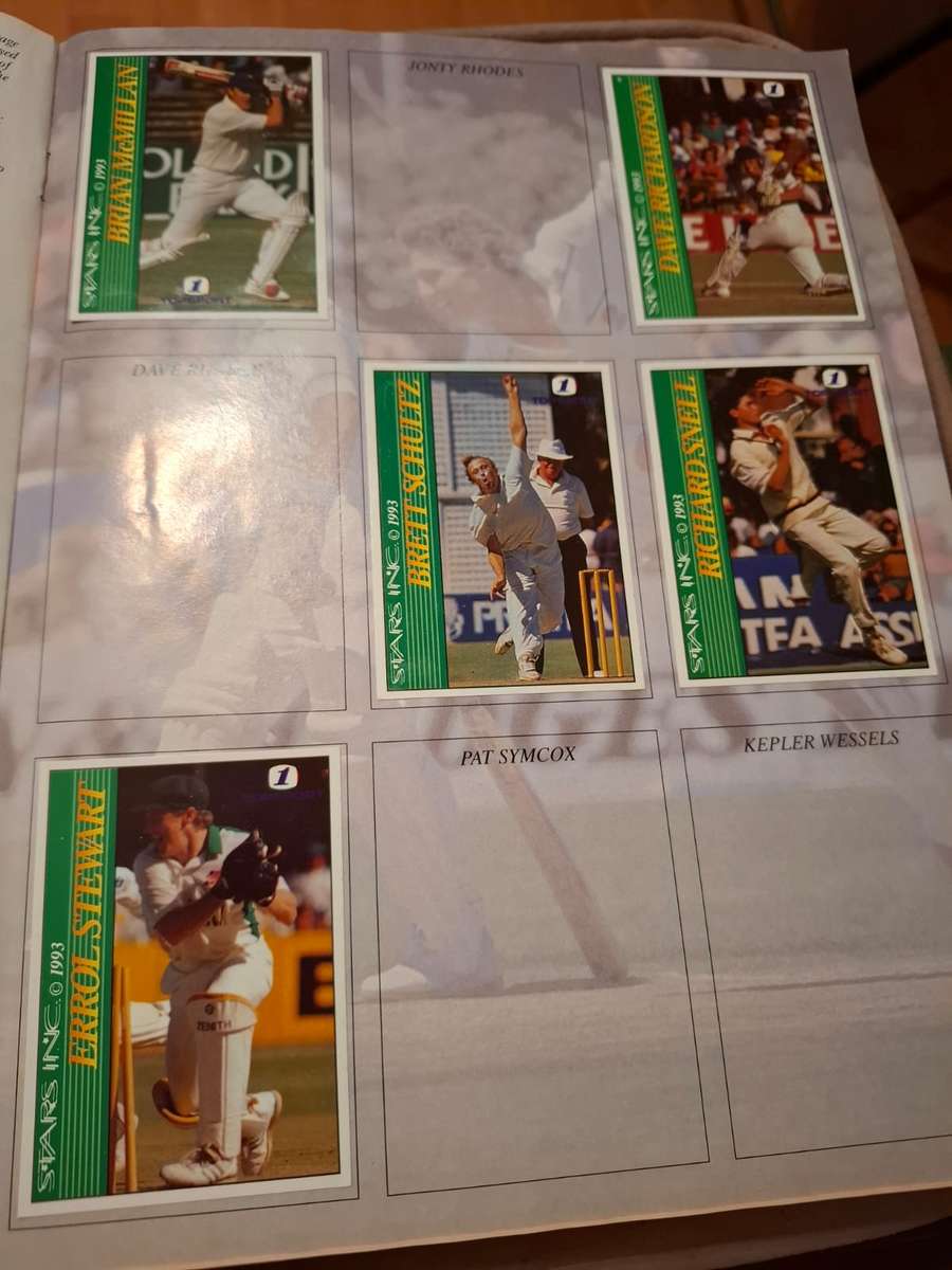 SA vs Australia cricket Topsport 1, souvenir album, plus 17 cards, scarce item
