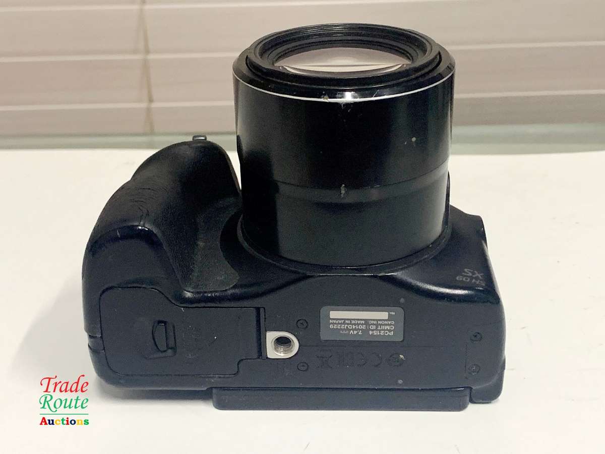 Canon Powershot SX60 HS 16.1MP Digital Camera 65x Optical Zoom Lens 3-inch LCD Tilt Screen (Black)