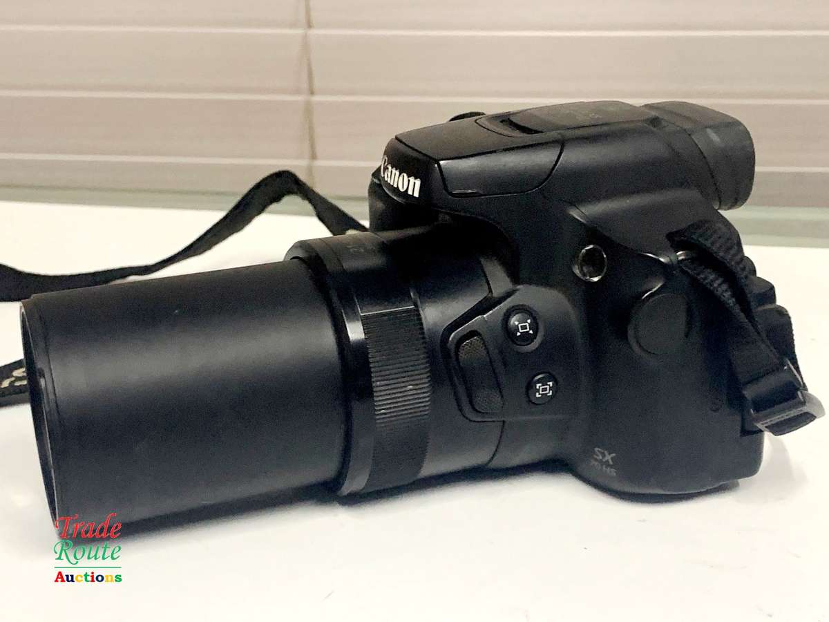 Canon PowerShot SX70 HS 4K 20.3MP 65x Optical Zoom Wi-Fi Digital Camera (Scratch on Lens)