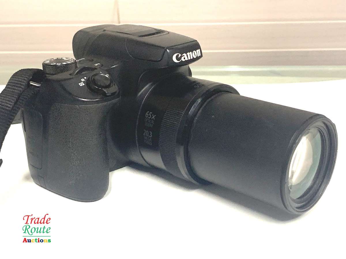 Canon PowerShot SX70 HS 4K 20.3MP 65x Optical Zoom Wi-Fi Digital Camera (Scratch on Lens)