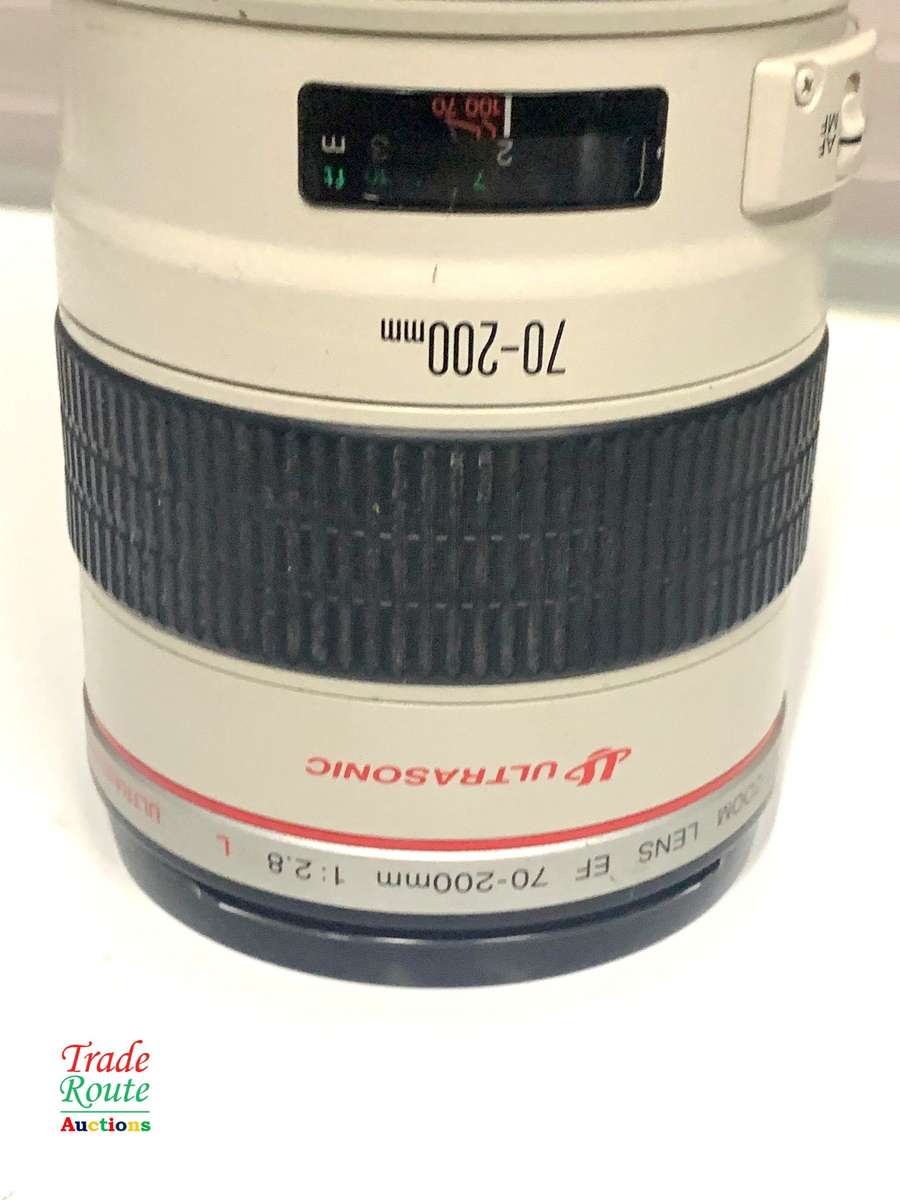 Canon EF 70-200mm f/2.8L USM Telephoto Zoom Lens for SLR Cameras