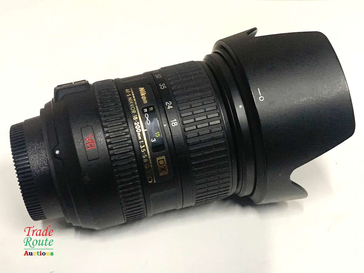Nikon 18-200mm VR Telephoto Zoom Lens for NIKON DIGITAL Cameras