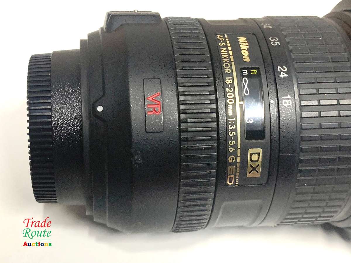 Nikon 18-200mm VR Telephoto Zoom Lens for NIKON DIGITAL Cameras