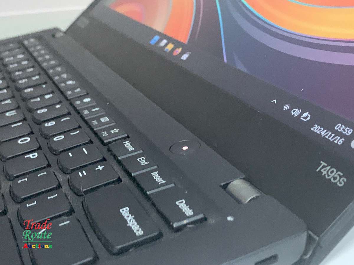 Lenovo ThinkPad T495s 14' FHD Laptop AMD Ryzen 7 3700U 16GB RAM 256GB SSD