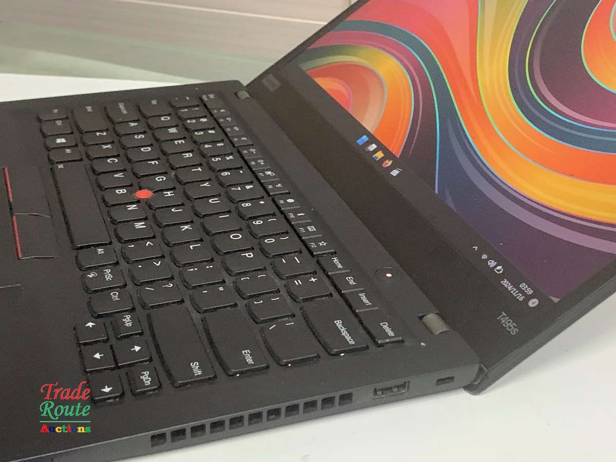 Lenovo ThinkPad T495s 14' FHD Laptop AMD Ryzen 7 3700U 16GB RAM 256GB SSD