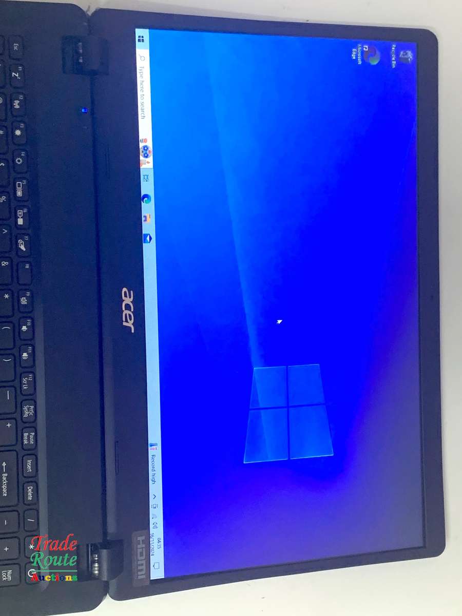 Acer Extensa Laptop | Core i3 1005g1 10TH GEN | 12GB RAM | 1TB HDD - HINGE BROKEN SALVAGE FOR REPAIR