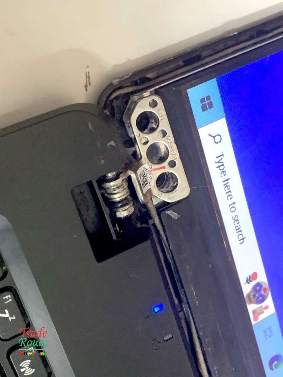 Acer Extensa Laptop | Core i3 1005g1 10TH GEN | 12GB RAM | 1TB HDD - HINGE BROKEN SALVAGE FOR REPAIR