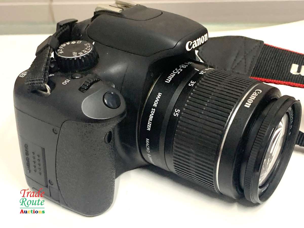 CANON 550D DIGITAL SLR CAMERA with Canon 18-55mm Lens Kit