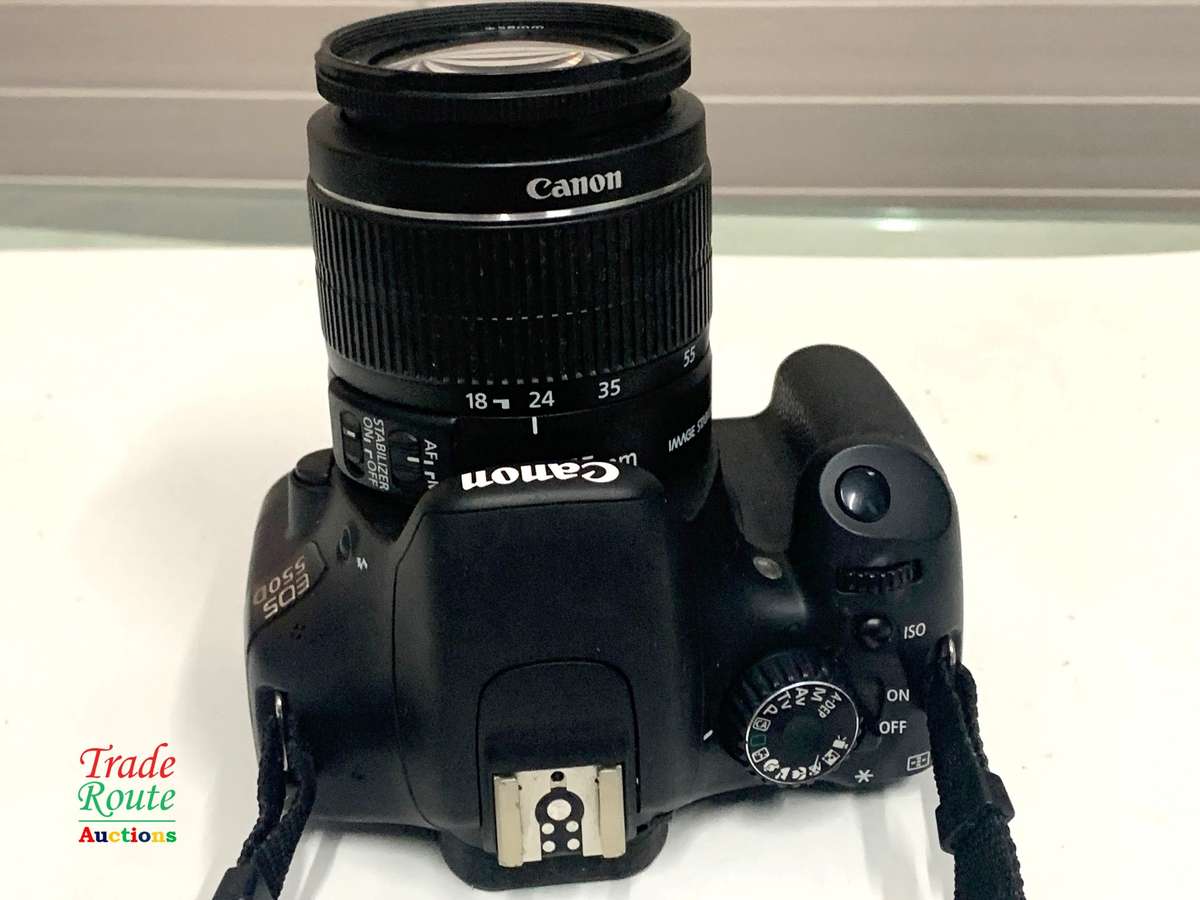 CANON 550D DIGITAL SLR CAMERA with Canon 18-55mm Lens Kit