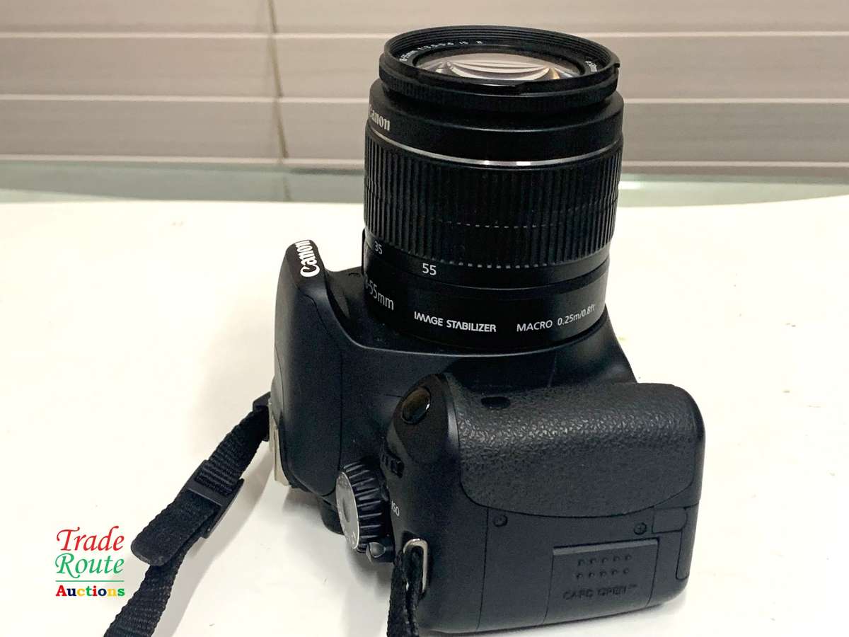 CANON 550D DIGITAL SLR CAMERA with Canon 18-55mm Lens Kit