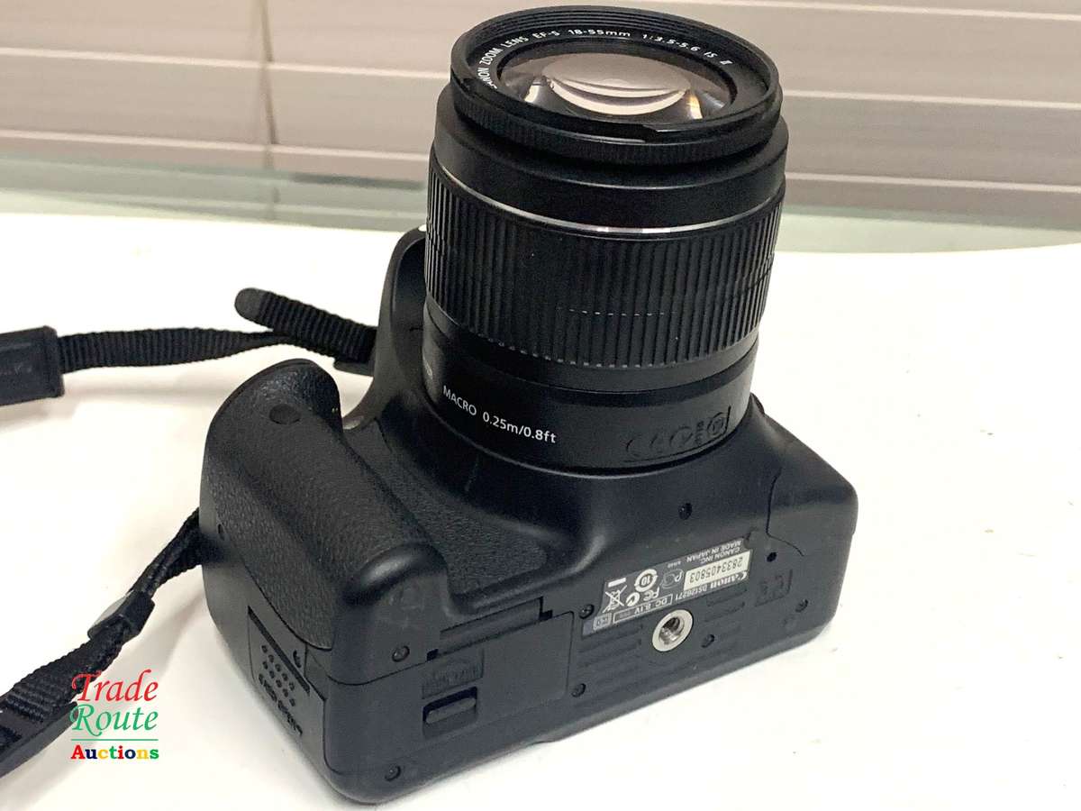 CANON 550D DIGITAL SLR CAMERA with Canon 18-55mm Lens Kit