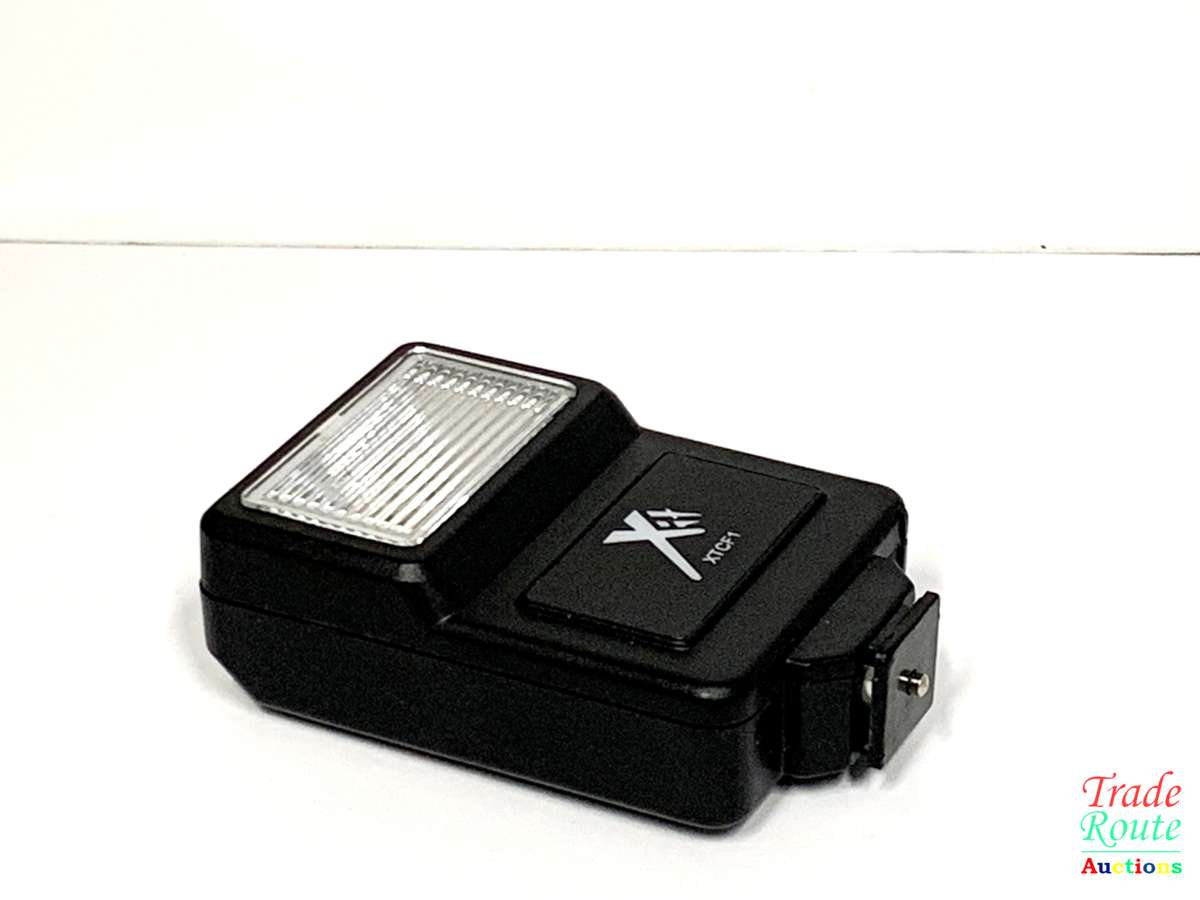 XTCF1 Flash for DSLR cameras