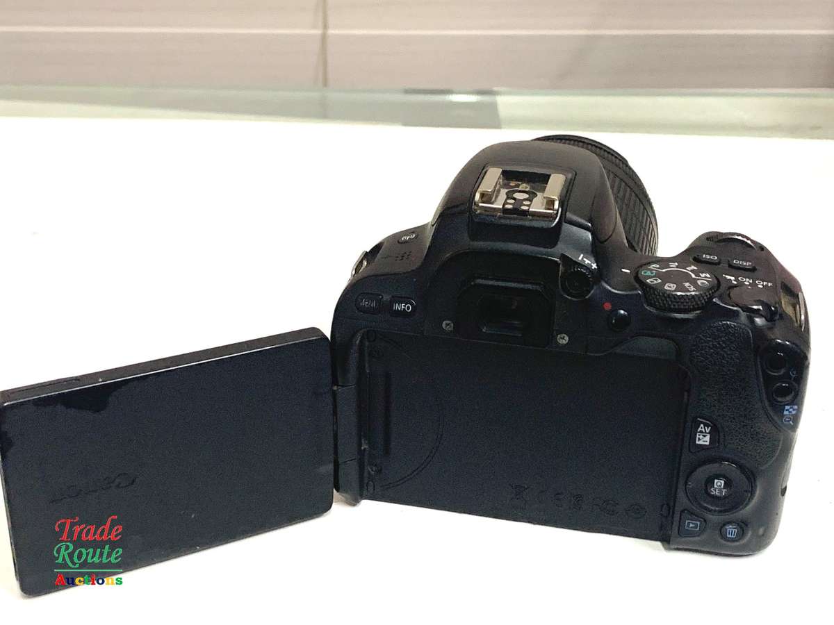 Canon EOS 200D DSLR Camera with Canon 18-55 STM Lens kit - 24.2MP - DIGIC 7