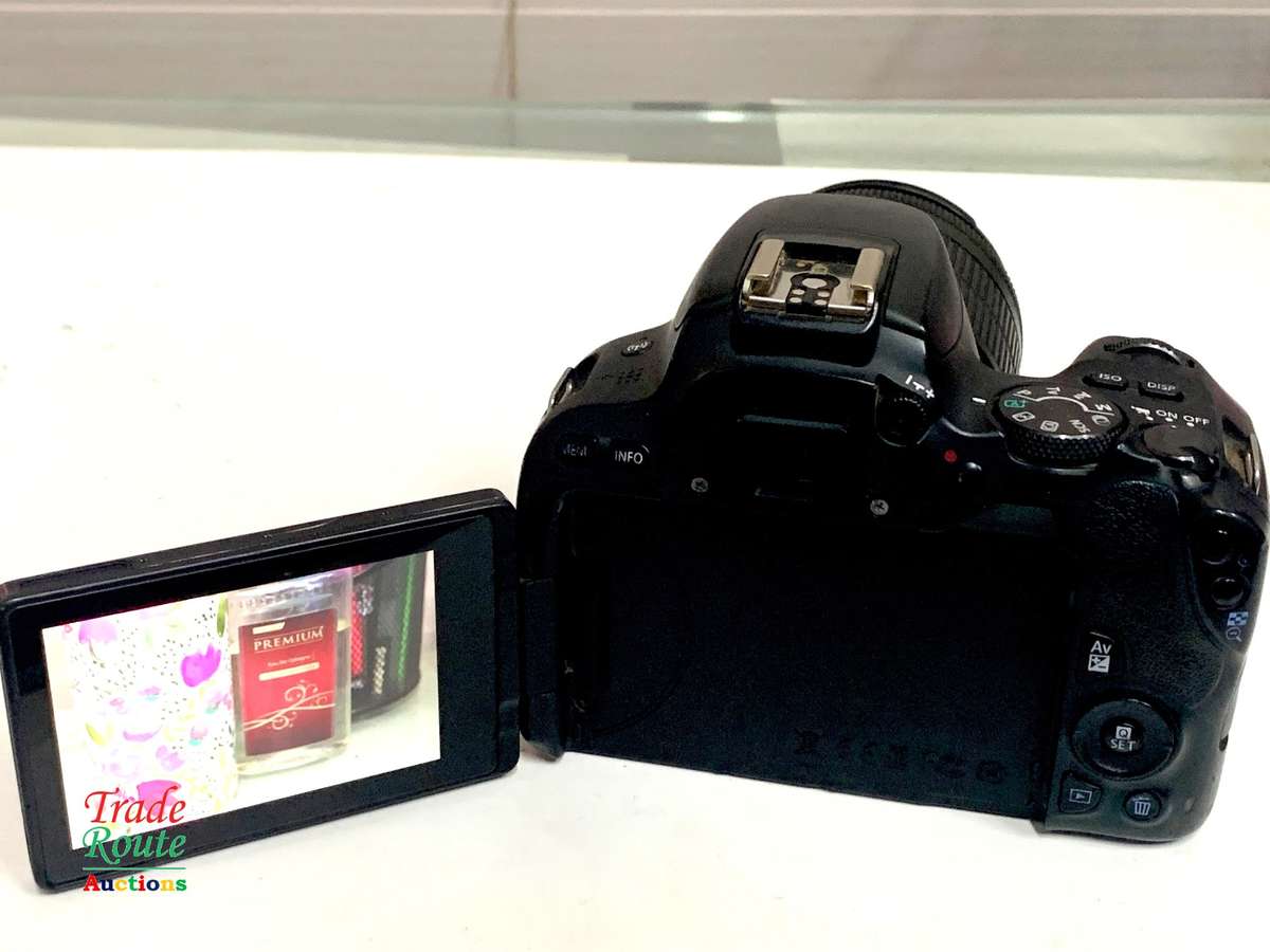 Canon EOS 200D DSLR Camera with Canon 18-55 STM Lens kit - 24.2MP - DIGIC 7