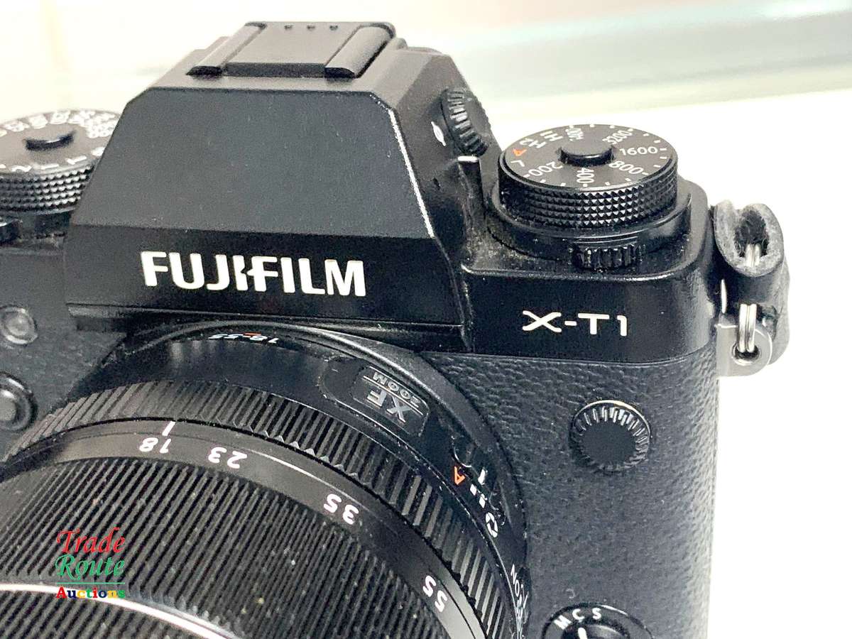 FUJIFILM X-T1 Mirrorless Digital Camera with 18-55mm Lens  Kit