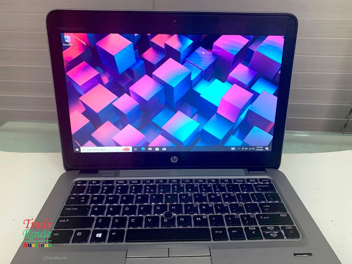 HP EliteBook 820 G4 Laptop Core i5 Win 10 Pro