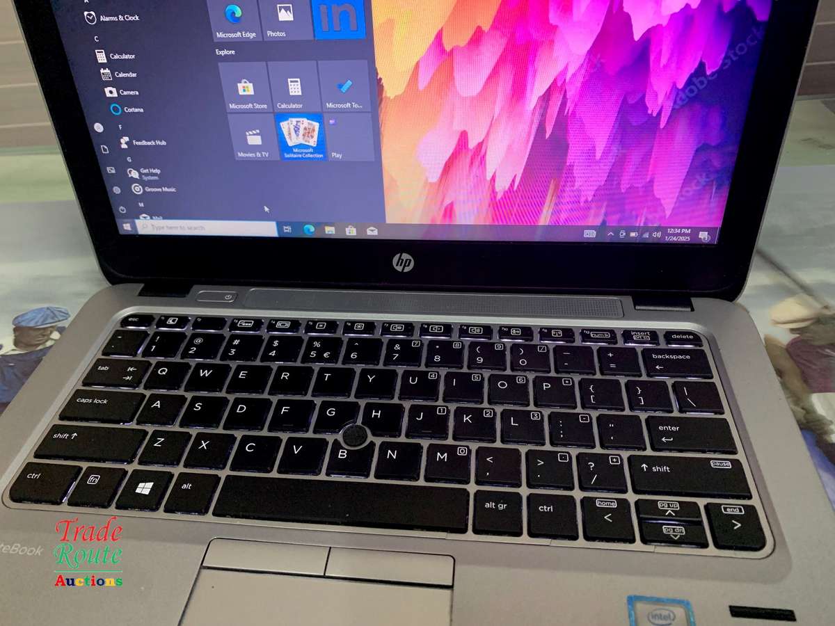 HP EliteBook 820 G4 Laptop Core i5 2.6GHz  8GB RAM 500GB HDD Win 10 Pro