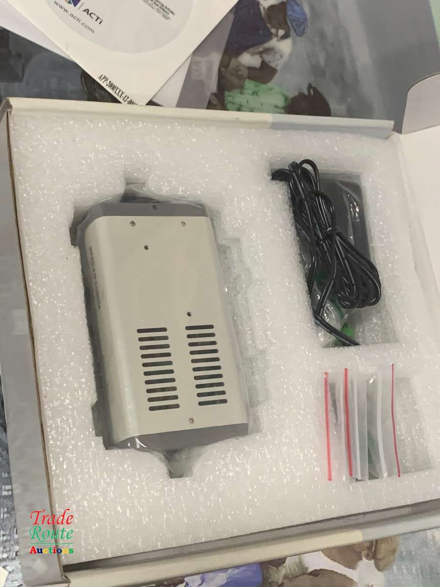 ACTi CAM-5301HP MPEG-4 Real-Time Network Streaming IP Camera