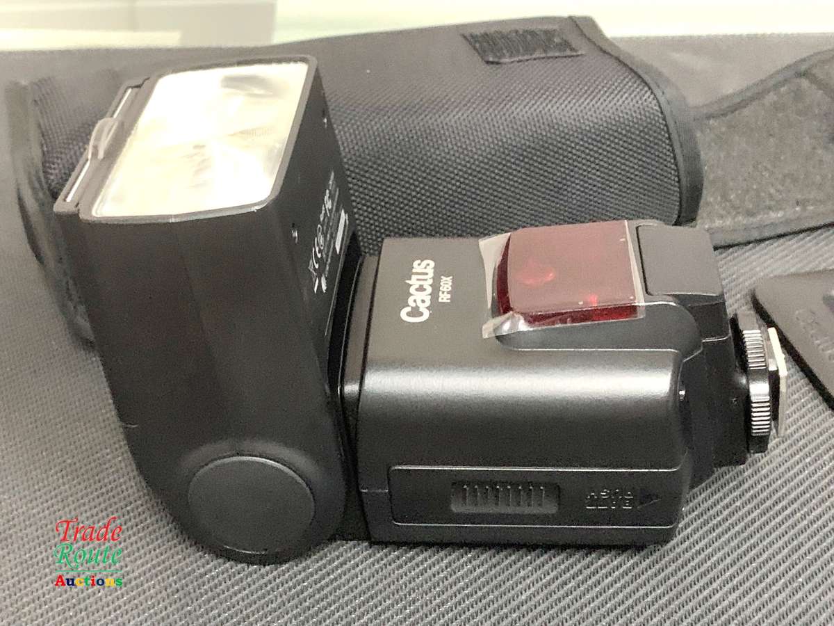 Cactus RF60x Wireless Flash for Canon Nikon Sony Pentax DSLR Cameras