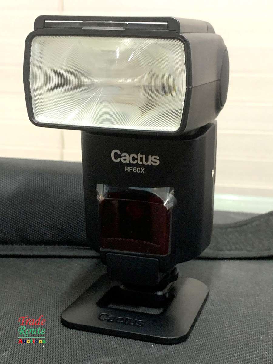 Cactus RF60x Wireless Flash for Canon Nikon Sony Pentax DSLR Cameras