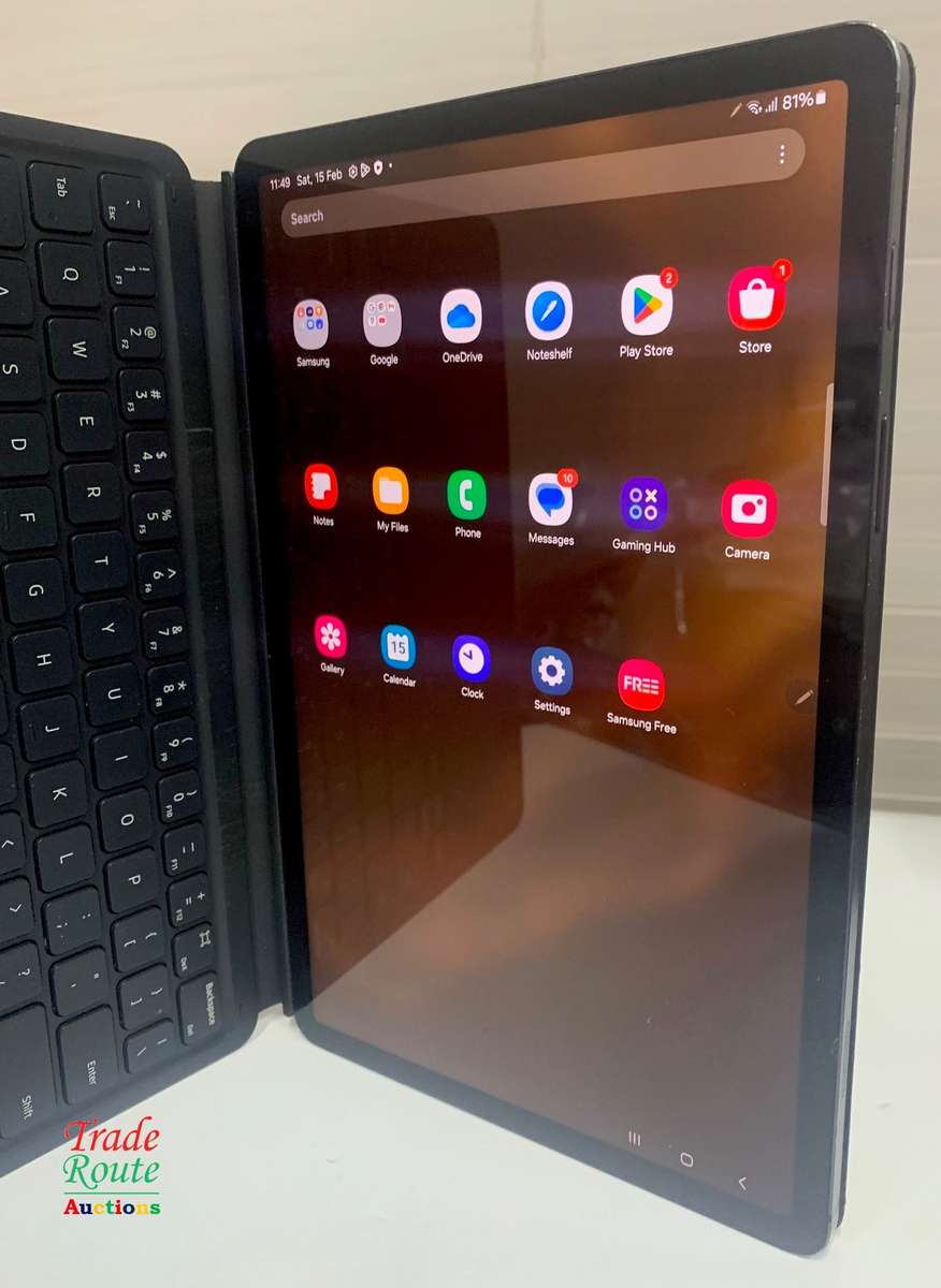 Galaxy Tab S8 SM-X706B 256GB 11-inch 5G Tablet - chipped corner