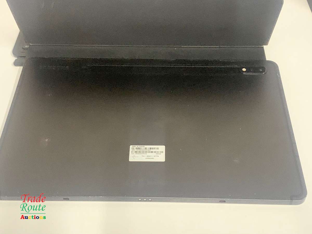 Galaxy Tab S8 SM-X706B 256GB 11-inch 5G Tablet - chipped corner