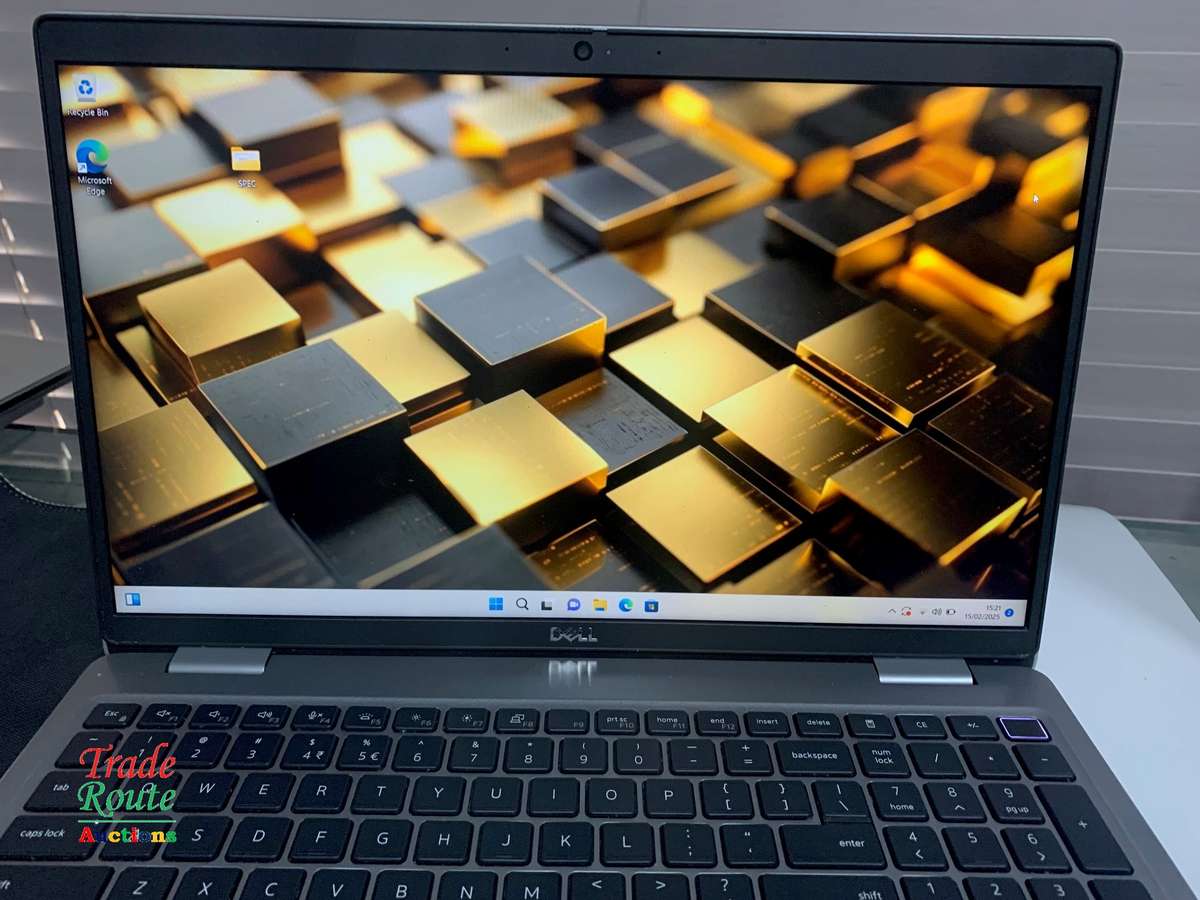 DELL LATITUDE 5520 15.6" FHD Laptop | 11th Gen Core i7-1165G7 | 16GB RAM | 512GB SSD