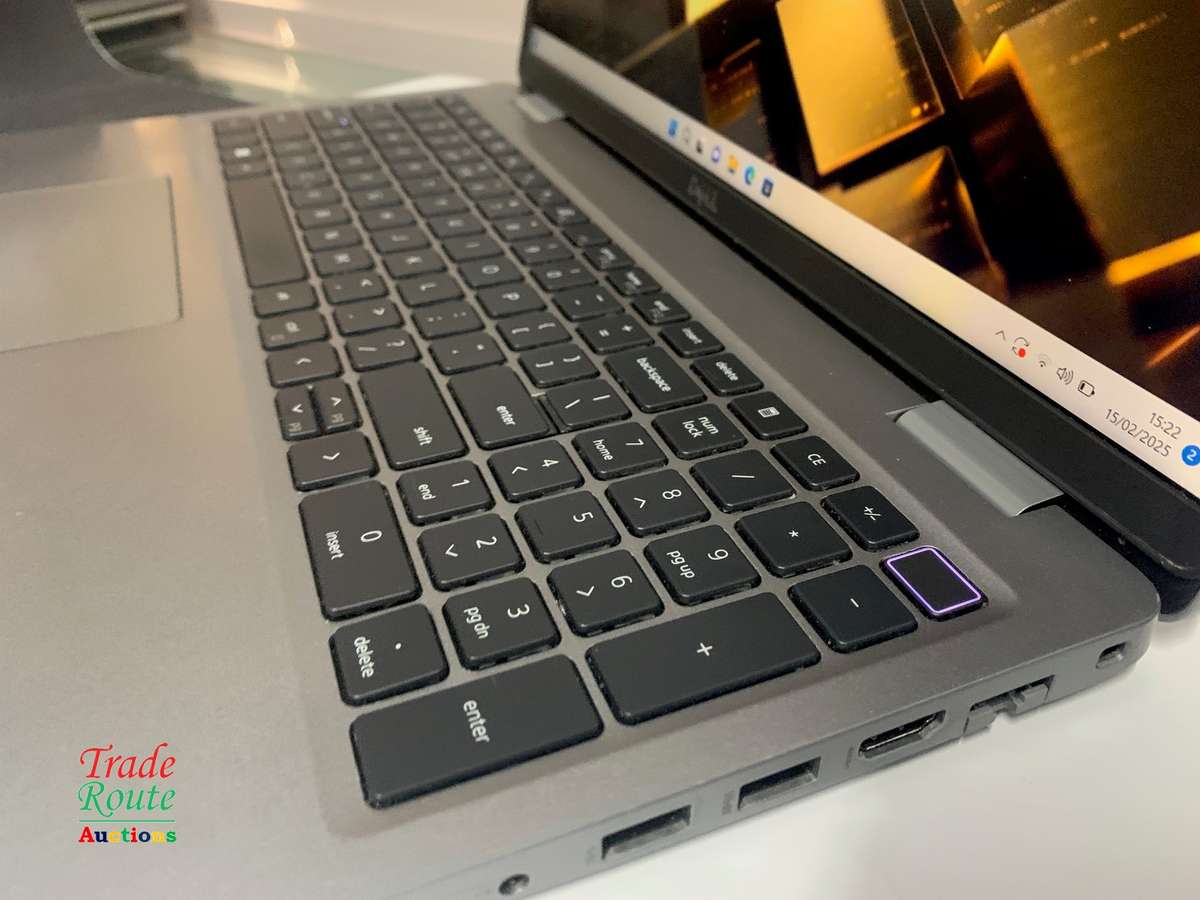 DELL LATITUDE 5520 15.6" FHD Laptop | 11th Gen Core i7-1165G7 | 16GB RAM | 512GB SSD