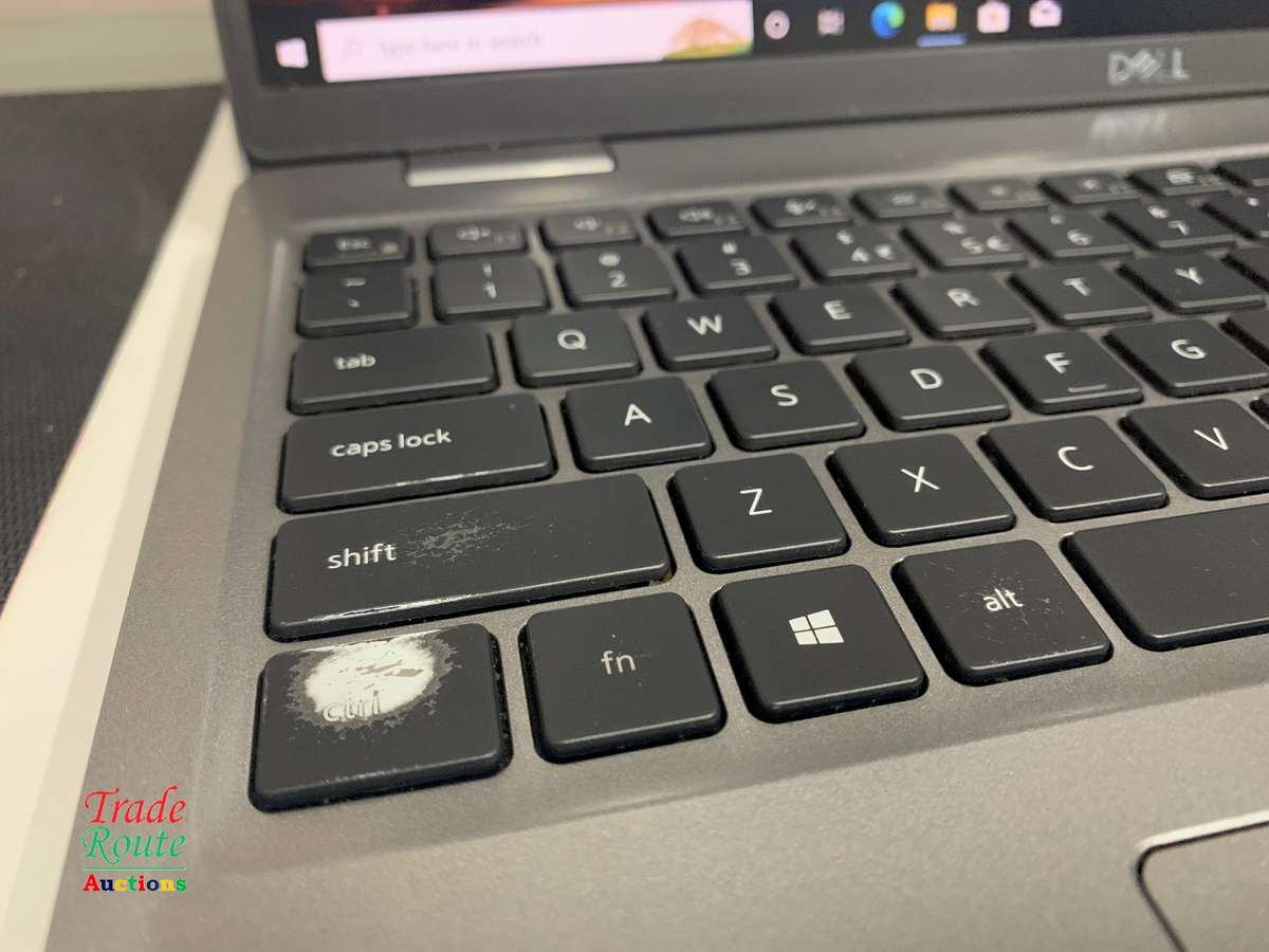 DELL LATITUDE 5520 15.6"FHD Laptop | 11th Gen Core i7-1185G7 | 16GB RAM | 512GB SSD Keys Faded