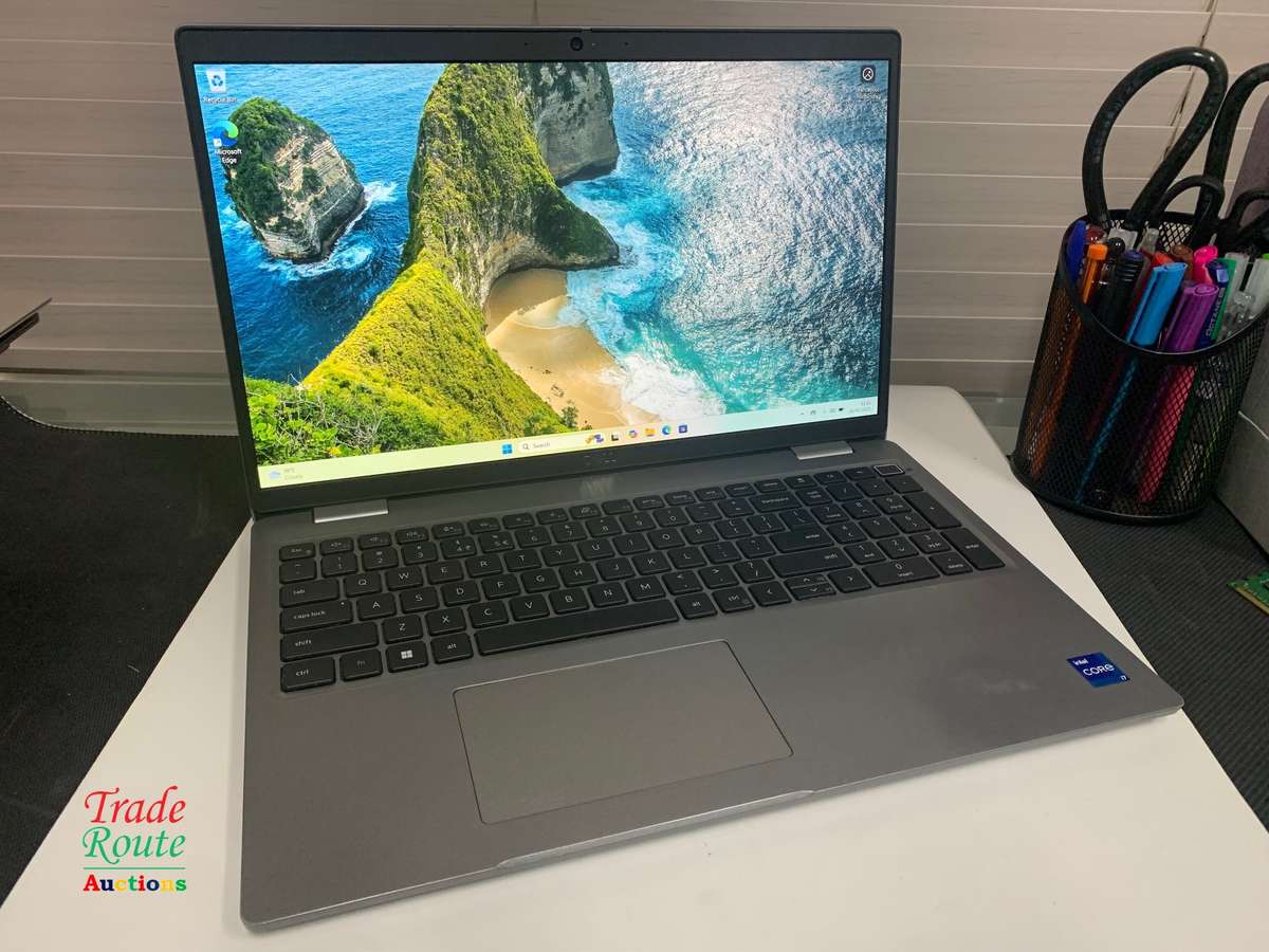 DELL LATITUDE 5520 15.6" FHD Laptop | 11th Gen Core i7-1165G7 | 16GB RAM | 512GB SSD