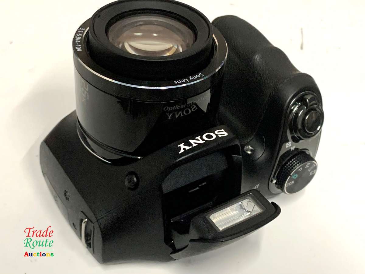 Sony Cybershot DSC-H200 Black 20.1MP 26X Optical SteadyShot image stabilization Digital Camera