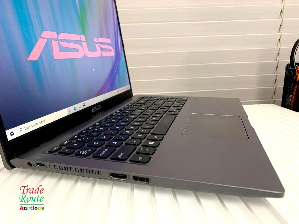 Asus M515 AMD Ryzen 3 8GB RAM 256GB SSD 15.6" HD Notebook