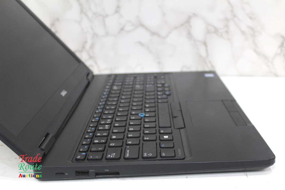 Dell Precision 3520 15.6" LAPTOP | Intel Core i7 7700HQ 2.8GHz  | 16GB RAM | 512GB SSD - Low Battery