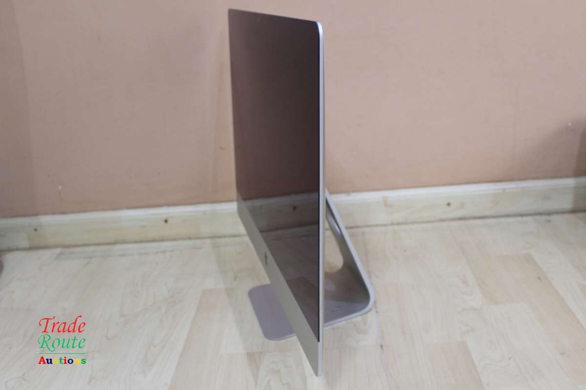 iMAC | 27 INCH | Core i5 3.4GHz | 8GB RAM | 1TB HDD ULTRASLIM  Nvidia GTX 2GB Graphics - Tiny Crack