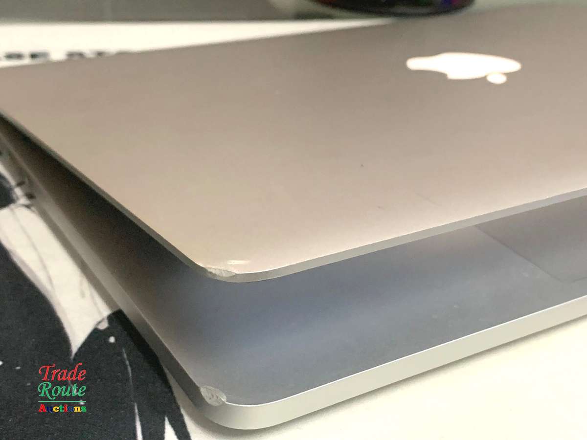 MacBook Pro 13.3-inch * macOS Monterey ** RETINA ** Core i5 2.9GHz | 8GB RAM | 500GB SSD