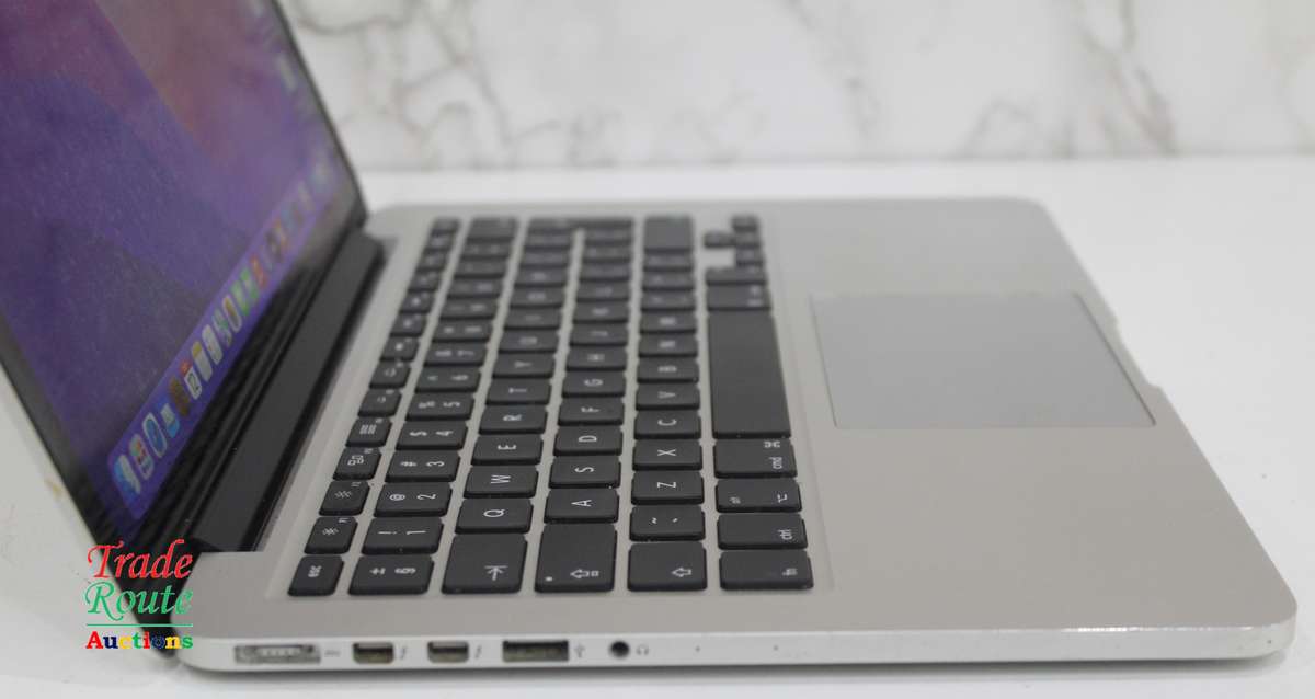 MacBook Pro 13.3-inch * macOS Monterey ** RETINA ** Core i5 2.7GHz | 8GB RAM | 128GB SSD