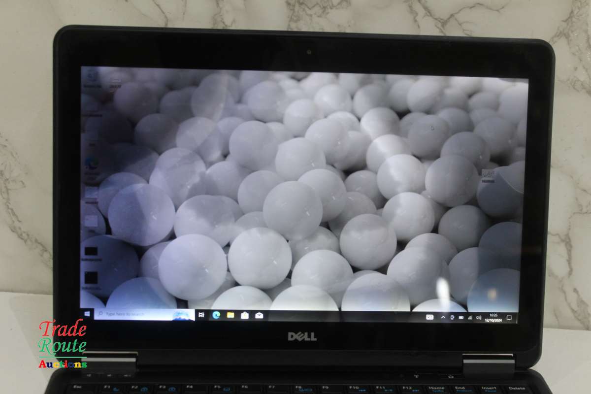 DELL LATITUDE E7240 TouchScreen LAPTOP | CORE i7 2.1GHz | 8GB RAM | 256GB SSD - Faded Screen