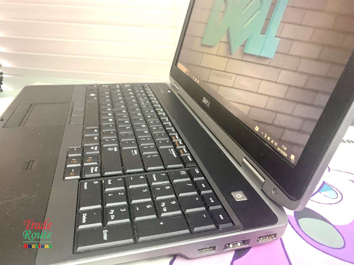 DELL LATITUDE E6530 15.6" LAPTOP | CORE i5 3320M @ 2.6GHz | 6GB RAM | 500GB HDD