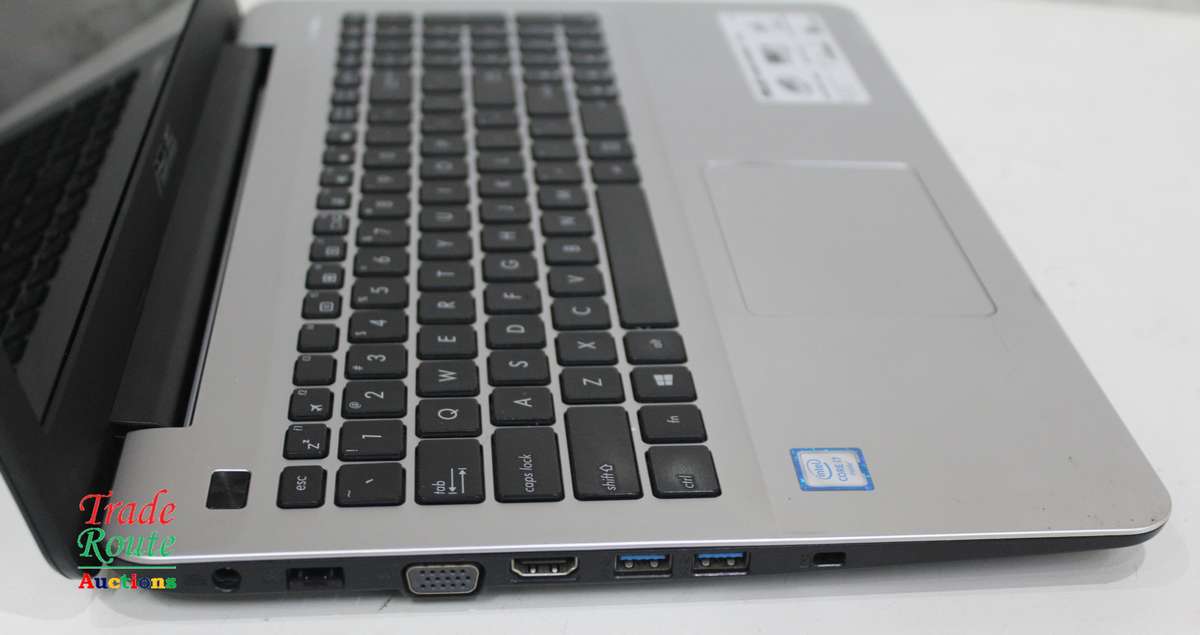 ASUS F555U LAPTOP | CORE i7 6500U 6th Gen @ 2.5GHz  | 8GB RAM | 1TB HDD - Faulty Battery Plz Read